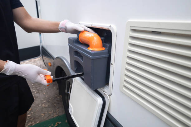 Best Construction site porta potty rental  in Wolcottville, IN